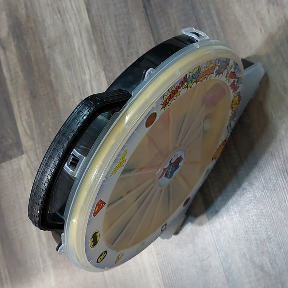 Thomas&Friends DC Super Friends Collector’s Playwheel CarrryCase•11 MiniTrains - Picture 3 of 16